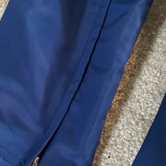 NEW *NWOT*  ‘Nike’ Tapered Wind Jacket - Blue - Picture 4 of 7